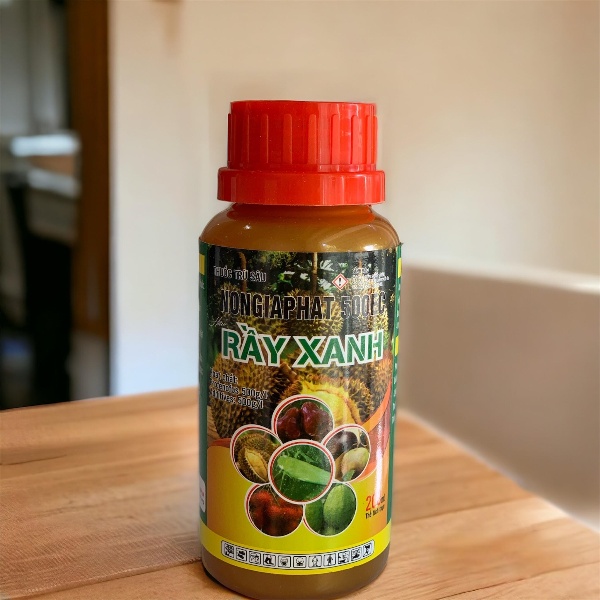 Thành phần: 500g/L Profenofos.​ Cây trồng: Lúa, cà phê, bông vải​ Đối tượng dịch hại: Sâu cuốn lá, rầy xanh, rệp, bọ trĩ, nhện đỏ, sâu khoang, sâu xanh, rệp sáp​ Quy cách đóng gói: 250ml,100ml Ưu thế vượt trội: Cơ chế chuyên biệt: tiếp xúc vị độc - xông hơi mạnh -> hiệu quả nhanh với hiệu lực kéo dài Thành phẩm nhủ dầu đặc biệt: tiếp xúc - với cơ chế thấm sâu và chuyển vị mạnh trong cây trồng Cung cấp lân hữu cơ cho cây trồng - giúp cây xanh bóng trái. Thuốc nền lý tưởng để pha trộn Giải pháp bảo vệ cơi đọt non hiệu quả